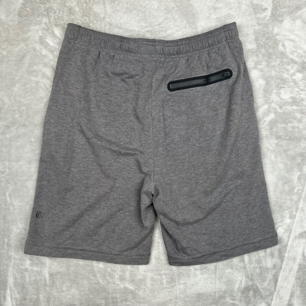 Champion Mens Heather Grey Athletic Shorts Size M Zipper Pocket‎ Stretch